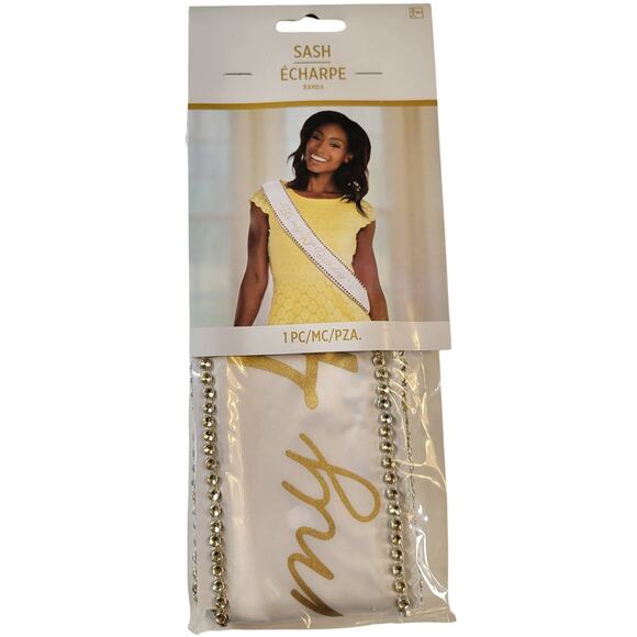 Gold & White 40th Birthday Party Kit - Photo Booth, Decor, Sash & Confetti - Picture 6 of 16